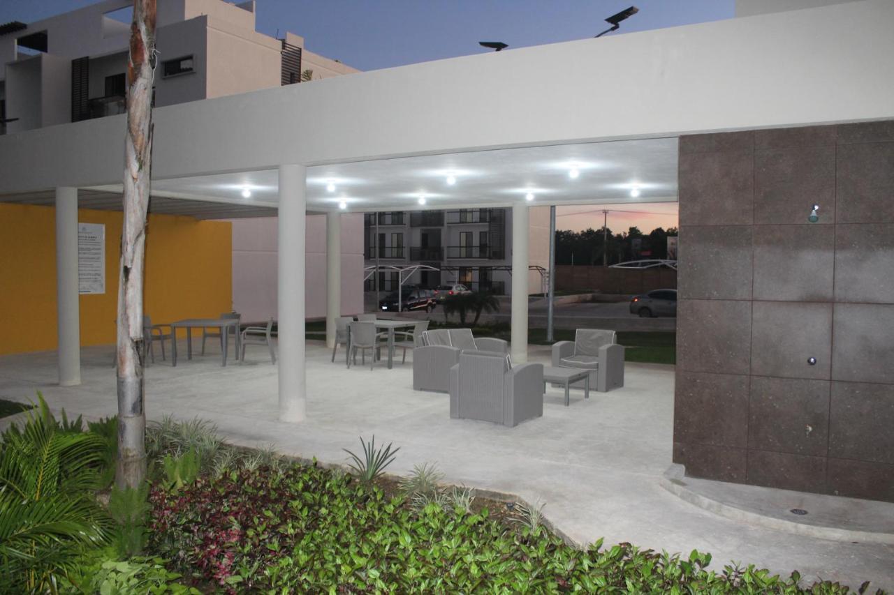 Yellowsub Apartments Κανκούν Εξωτερικό φωτογραφία